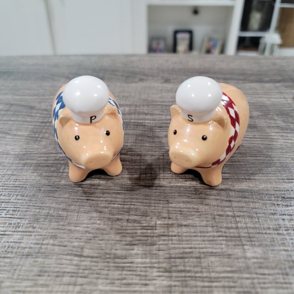 Grasslands Road Pig Chefs Shakers Set - Picture 6 of 9